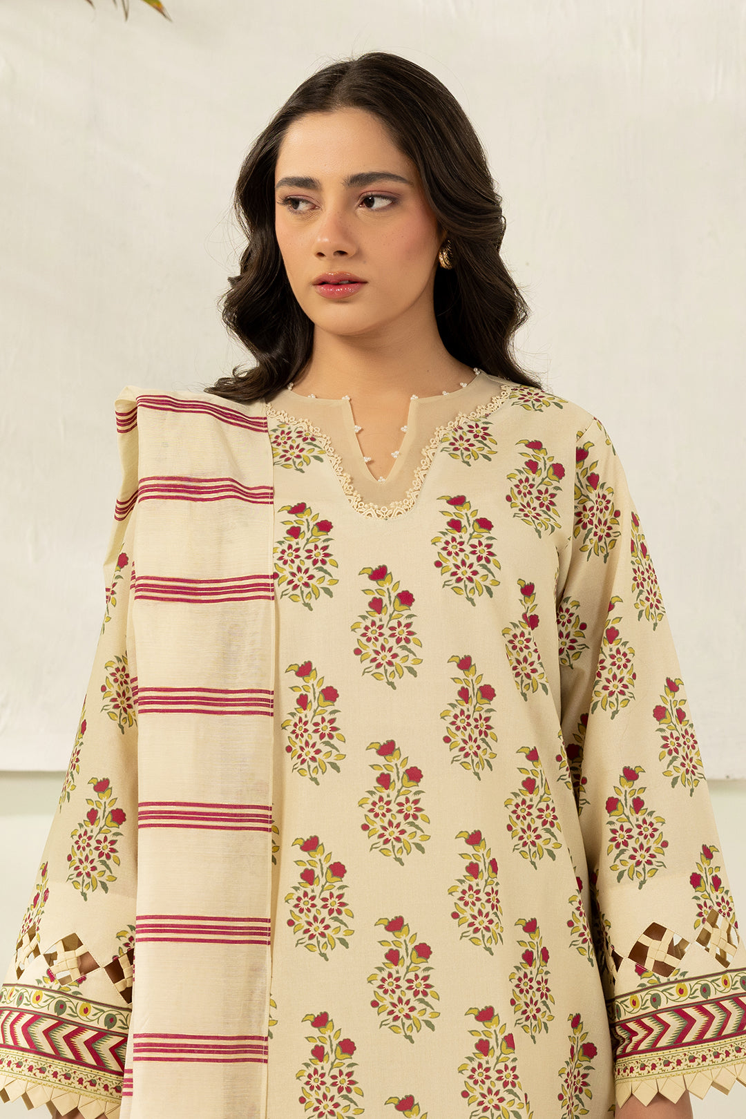 Unstiched Lawn Collection BY Zellbury (WUS26X30636)