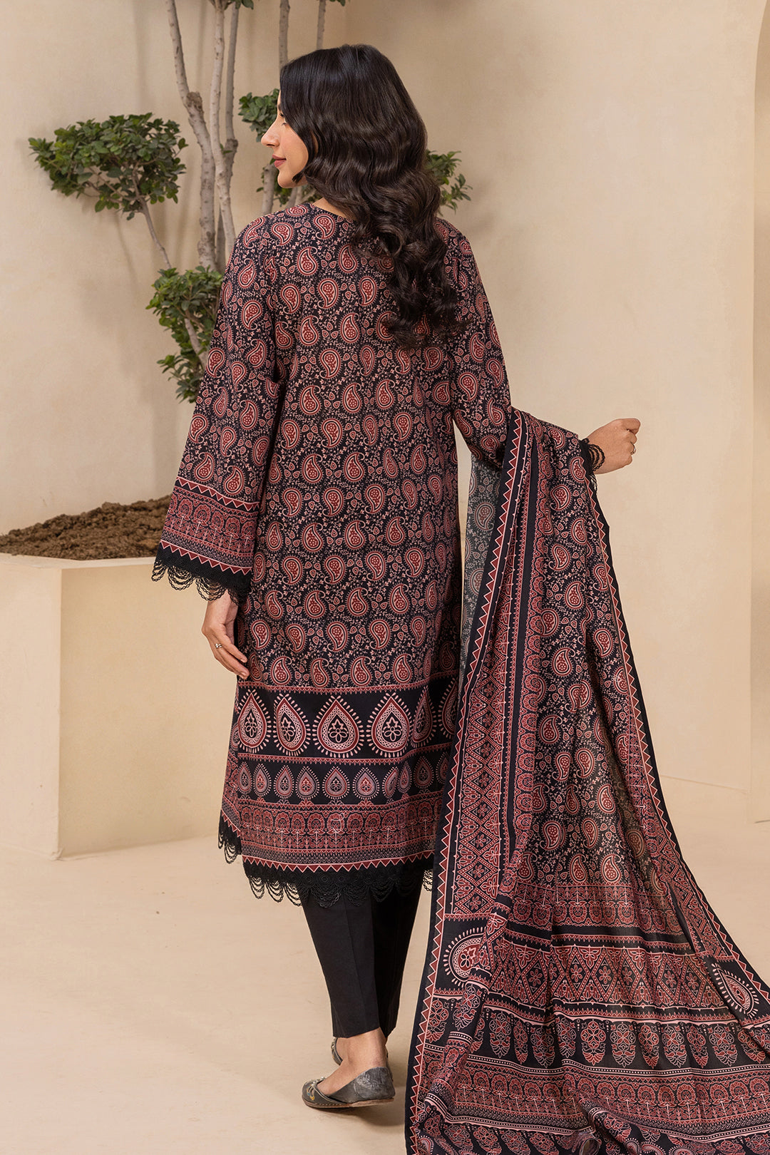 Unstiched Lawn Collection BY Zellbury (WUS26E30639)