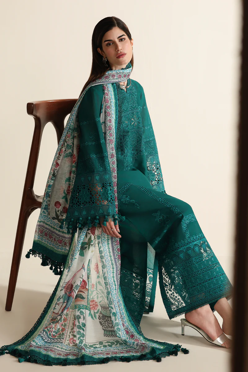 Jazmin Iris EMBROIDERED LAWN IL26-D03