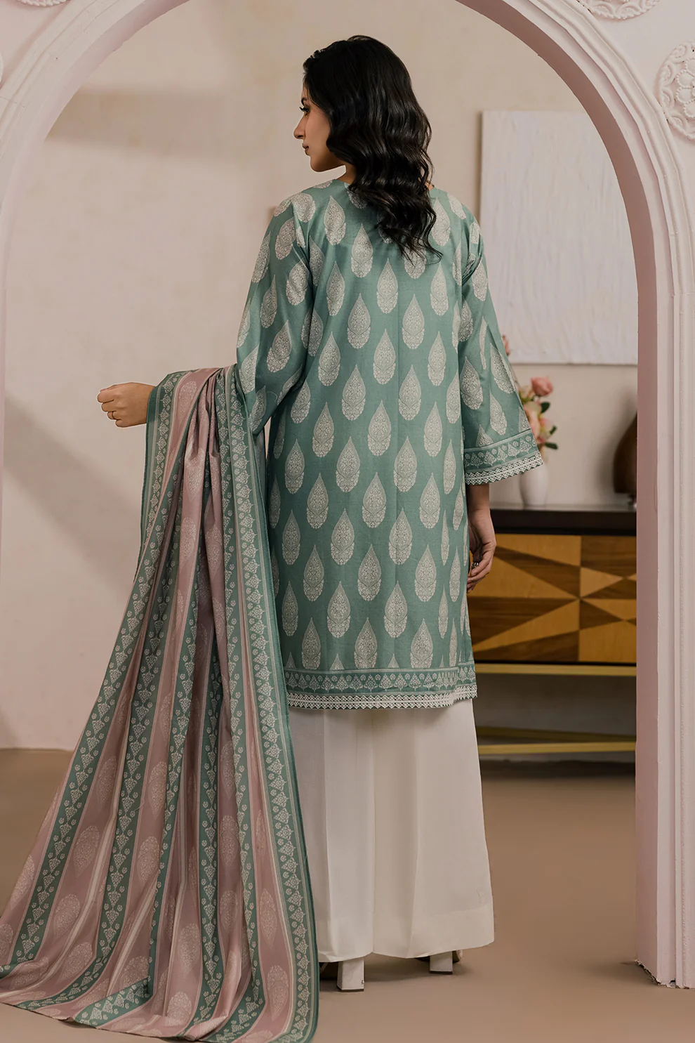 Unstiched Lawn Collection BY Zellbury (WUS26E20807 )
